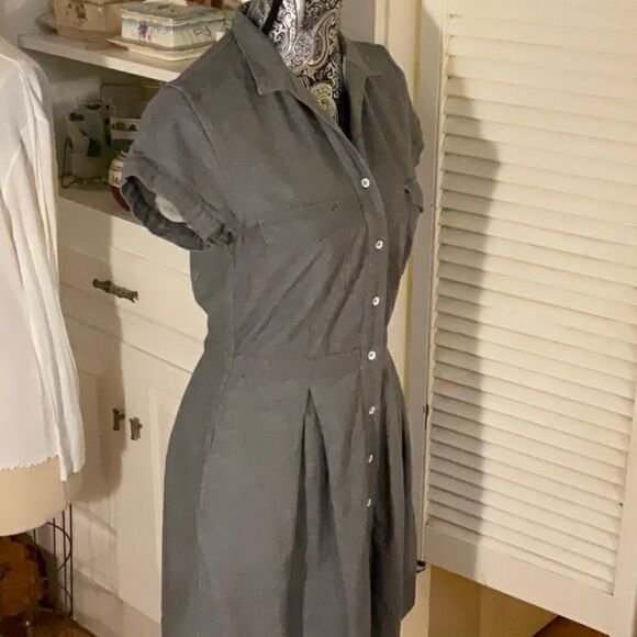 rag & bone Front Button Denim Shirt Dress with 4 pockets. 100% Cotton. - Picture 6 of 17